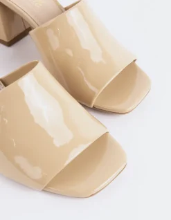 Women L'INTERVALLE Clarabelle Nude Patent