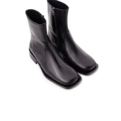 Women L'INTERVALLE Fargo Black Leather