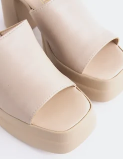 Women L'INTERVALLE Kalamata Nude Leather