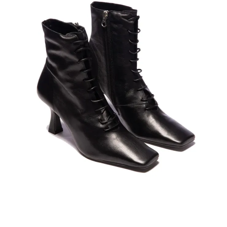 Women L'INTERVALLE Noble Black Leather
