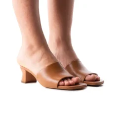 Women L'INTERVALLE Pico Tan Leather