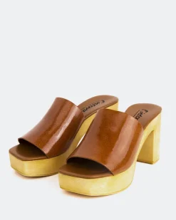 Women L'INTERVALLE Snicker Tan Leather