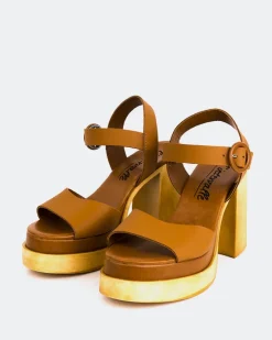 Women L'INTERVALLE Starburst Tan Leather
