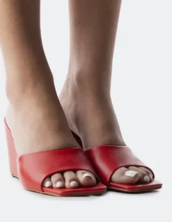 Women L'INTERVALLE Toscana Red Leather